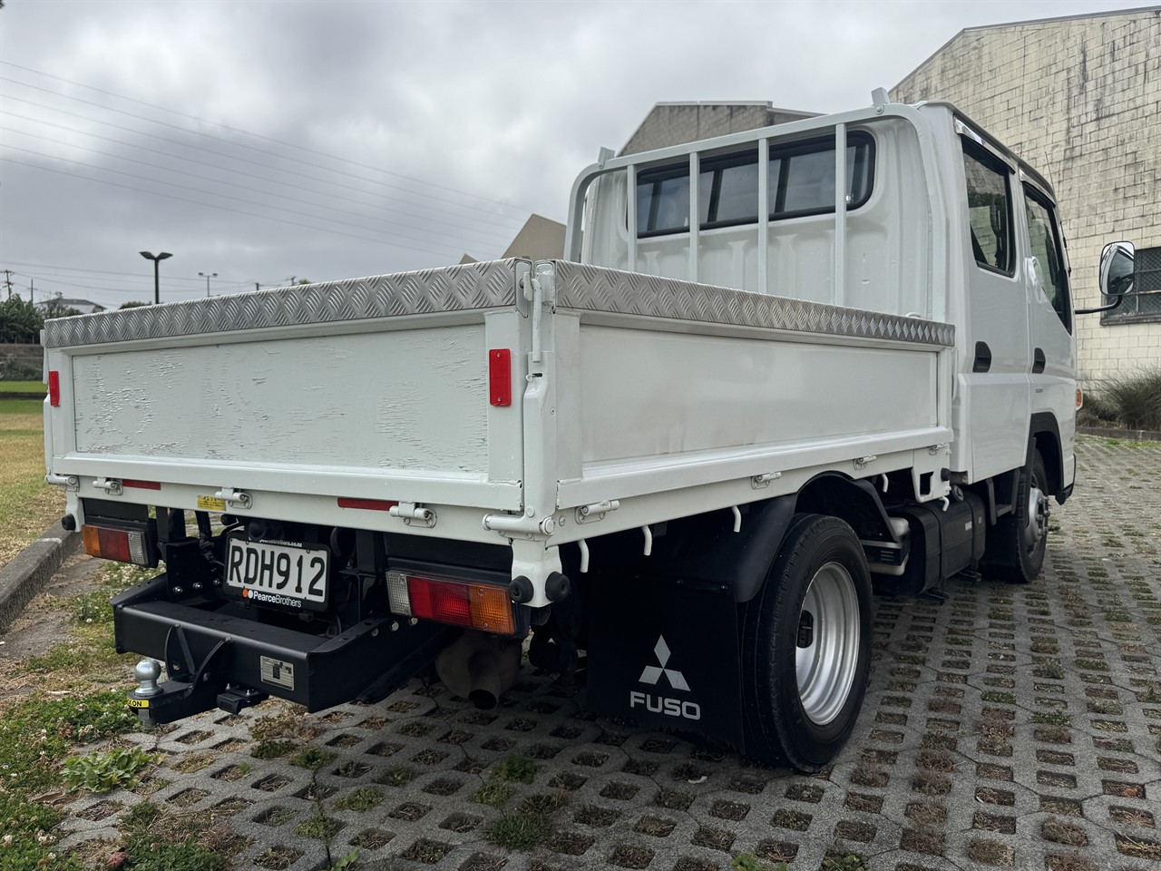 2015 Mitsubishi Canter
