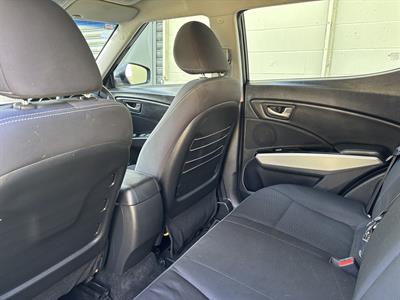 2015 Ssangyong Tivoli - Thumbnail