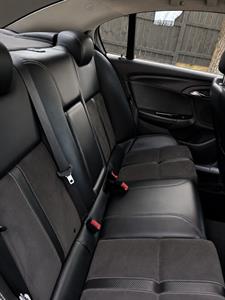 2014 Holden Commodore - Thumbnail