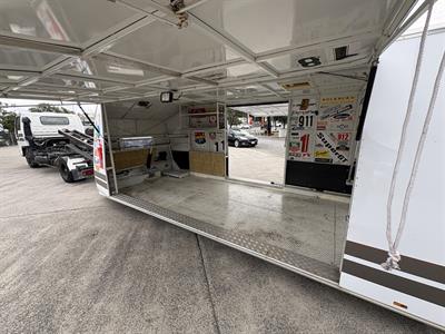 1997 Isuzu Elf - Thumbnail