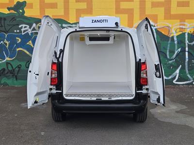 2024 Peugeot Partner - Thumbnail