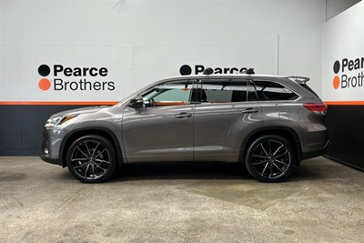 2018 Toyota HIGHLANDER - Thumbnail
