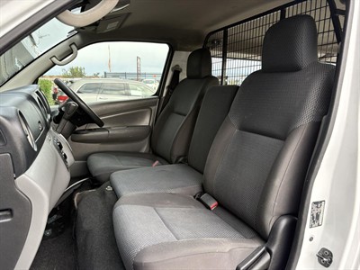 2016 Nissan Nv350 - Thumbnail