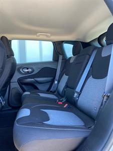 2016 Jeep Cherokee - Thumbnail