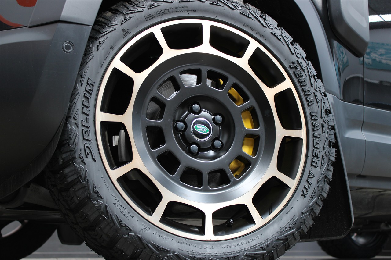 2023 Land Rover Defender