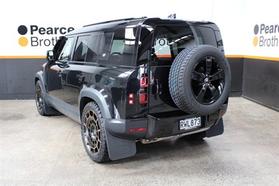2023 Land Rover Defender - Thumbnail