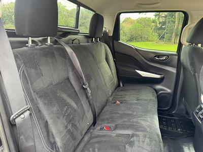 2021 Nissan Navara - Thumbnail