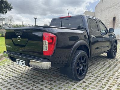 2021 Nissan Navara - Thumbnail