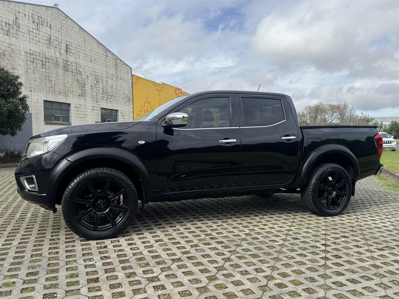2021 Nissan Navara