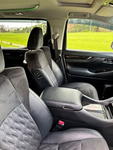 2015 Toyota Vellfire - Thumbnail