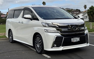 2015 Toyota Vellfire - Thumbnail