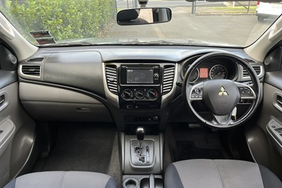 2016 Mitsubishi Triton - Thumbnail