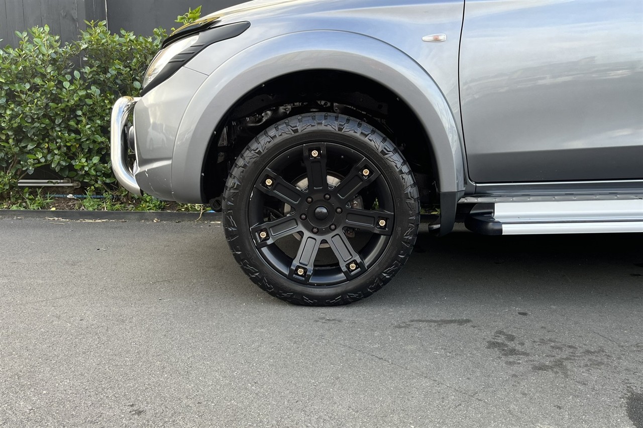 2016 Mitsubishi Triton