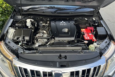 2016 Mitsubishi Triton - Thumbnail