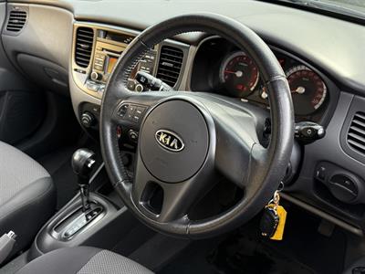 2010 Kia Rio - Thumbnail