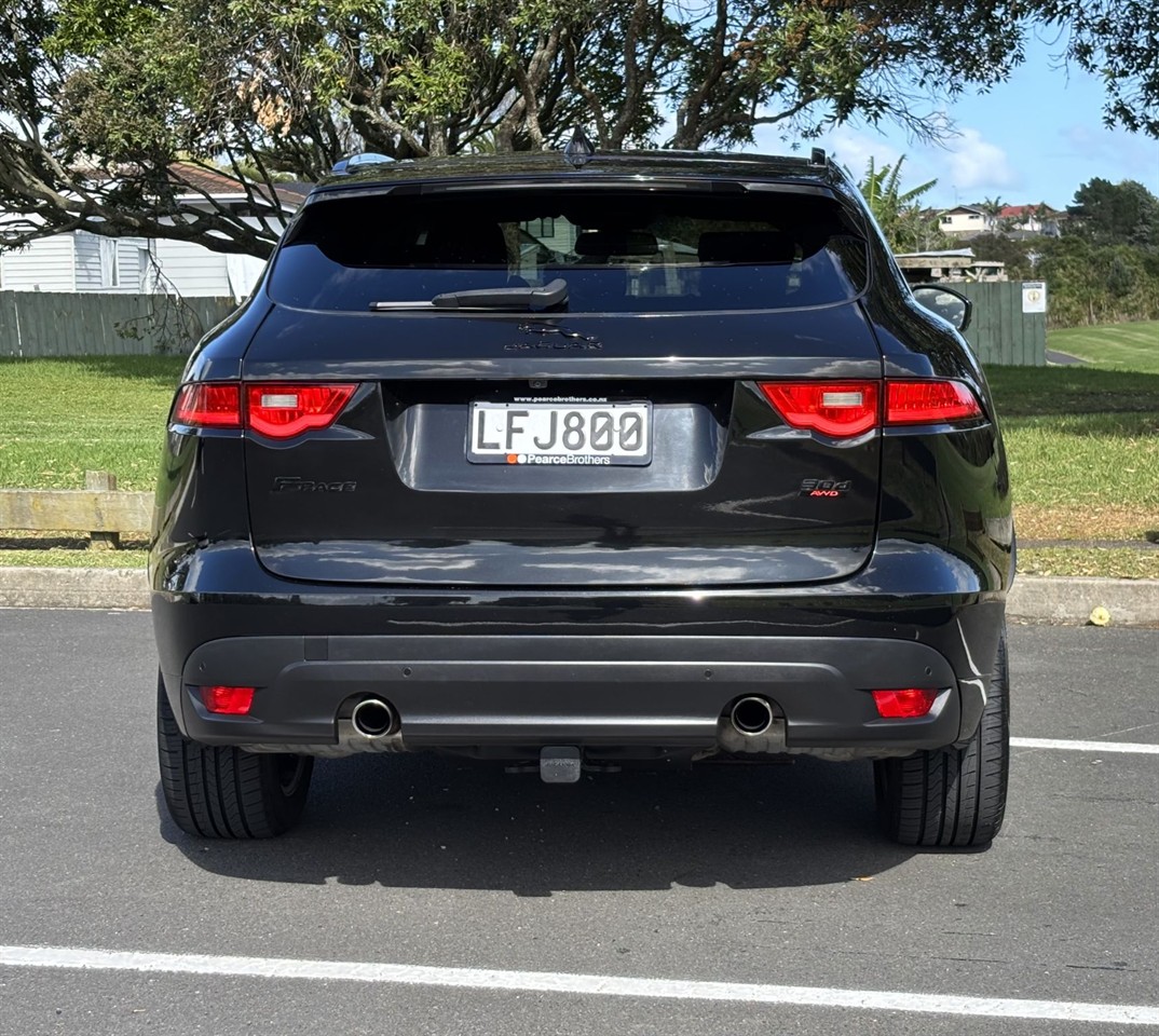 2018 Jaguar F-Pace