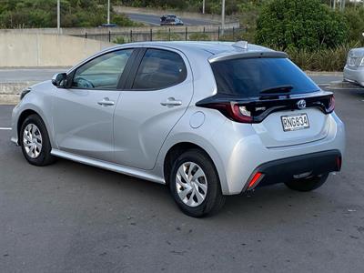2021 Toyota Yaris - Thumbnail