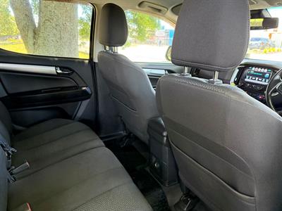 2020 Holden Colorado - Thumbnail