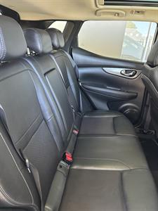 2018 Nissan QASHQAI - Thumbnail