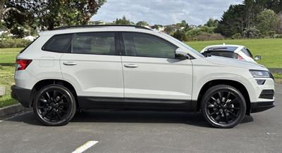 2022 Skoda Karoq - Thumbnail