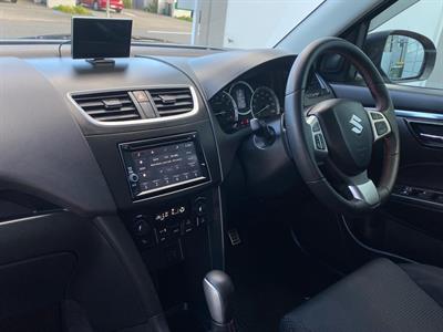 2016 Suzuki Swift - Thumbnail