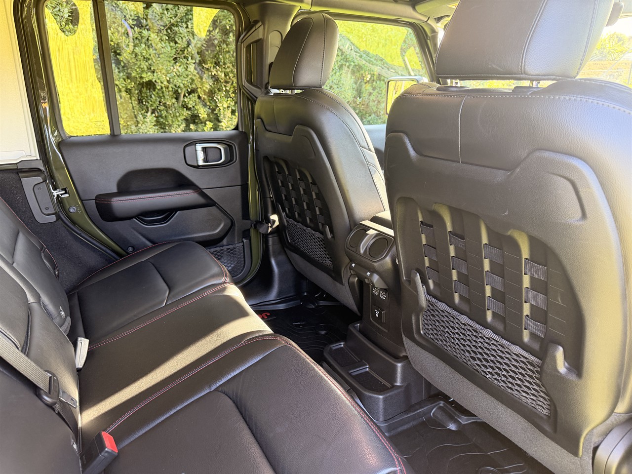 2020 Jeep WRANGLER