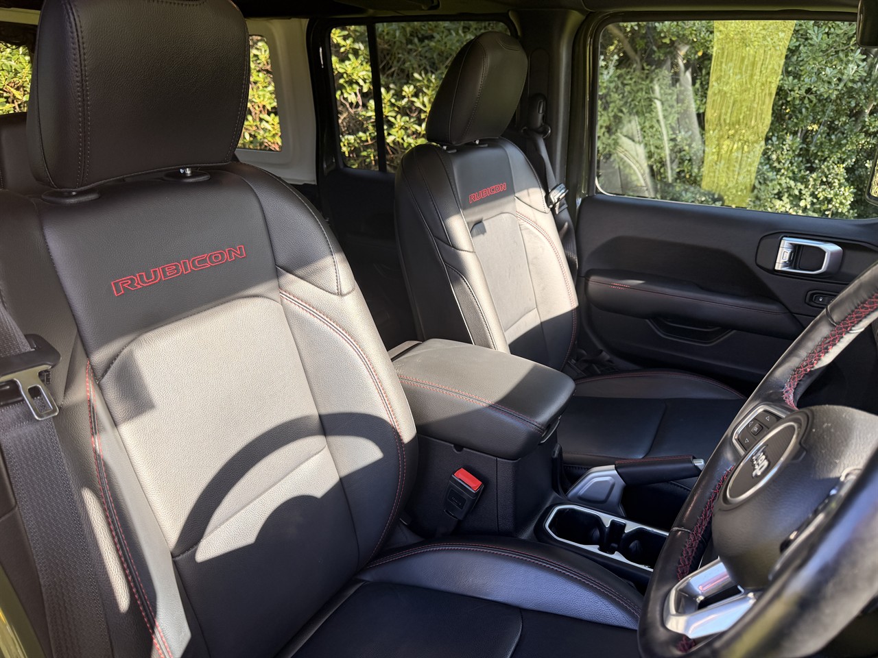 2020 Jeep WRANGLER