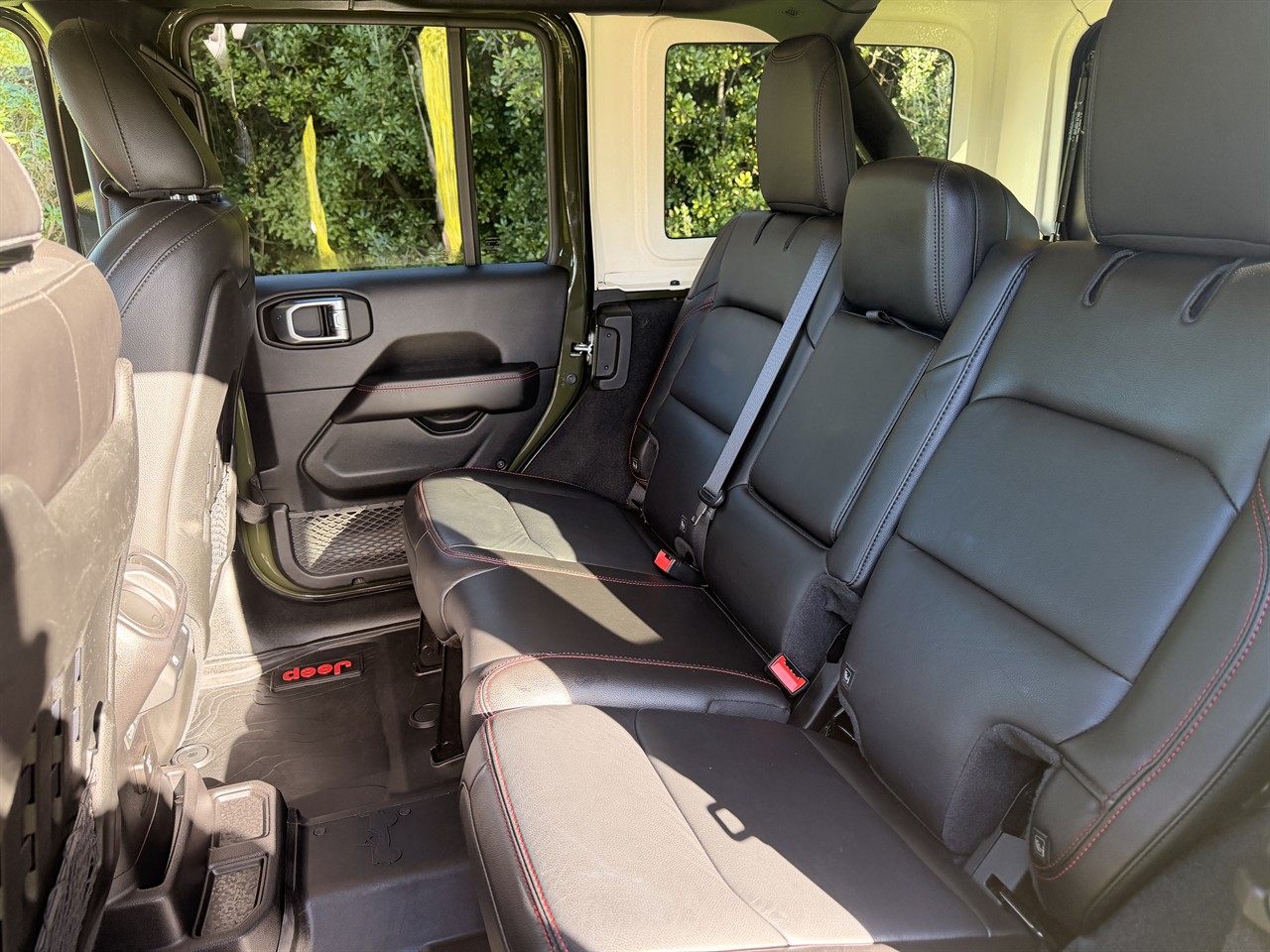 2020 Jeep WRANGLER