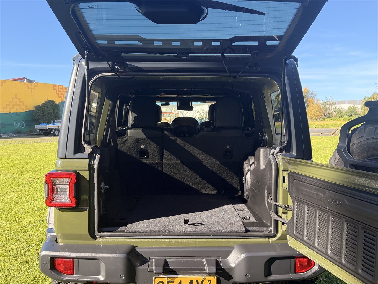 2020 Jeep WRANGLER