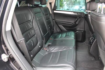 2015 Volkswagen TOUAREG - Thumbnail