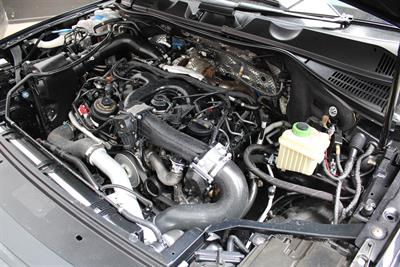 2015 Volkswagen TOUAREG - Thumbnail