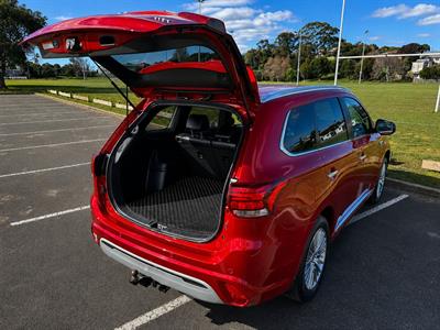 2021 Mitsubishi Outlander - Thumbnail