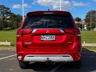 2021 Mitsubishi Outlander - Thumbnail