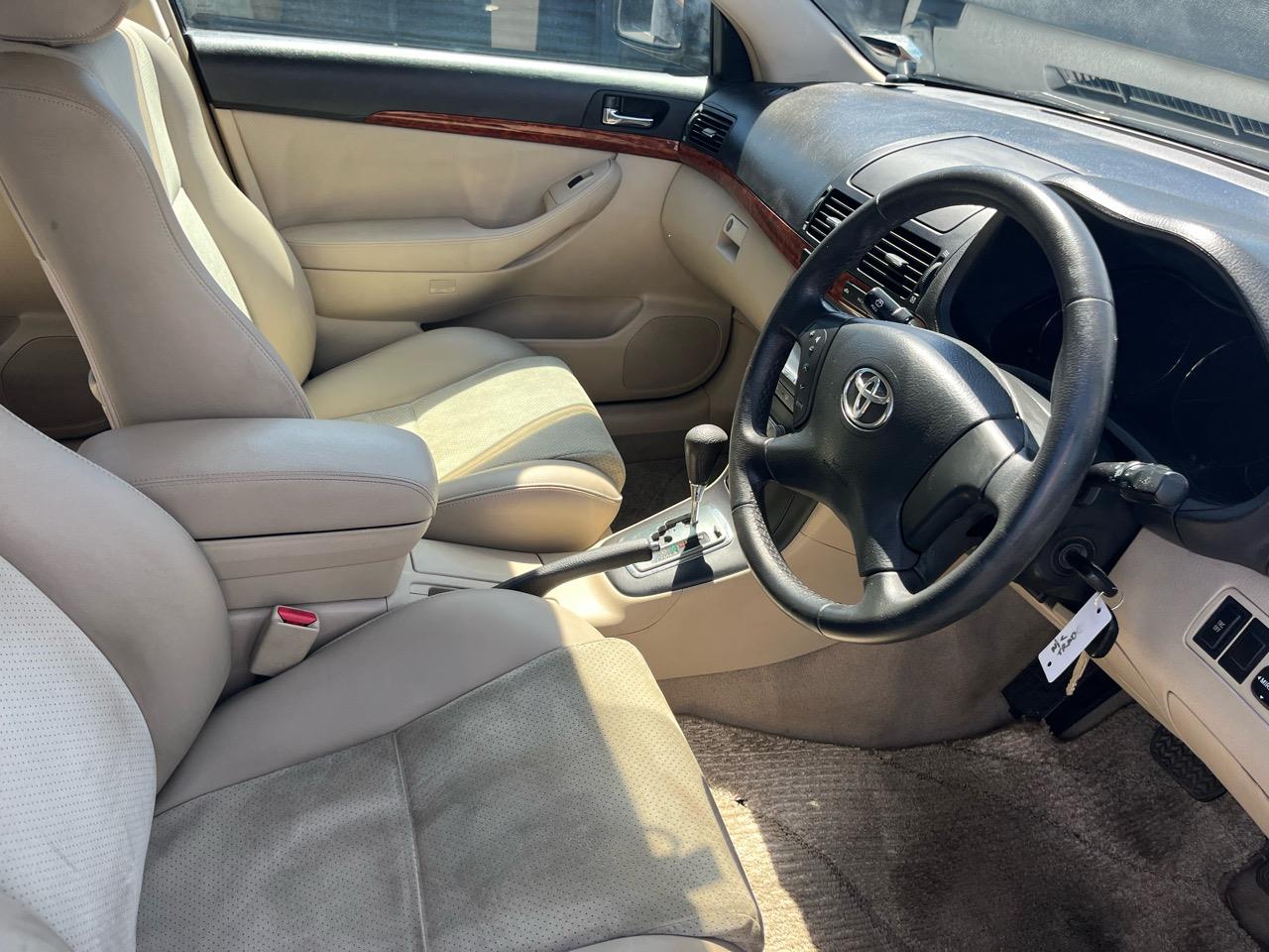 2006 Toyota AVENSIS