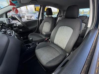 2015 Fiat Punto - Thumbnail