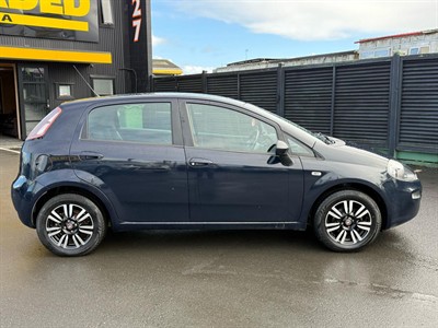 2015 Fiat Punto - Thumbnail