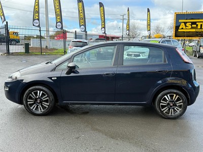 2015 Fiat Punto - Thumbnail