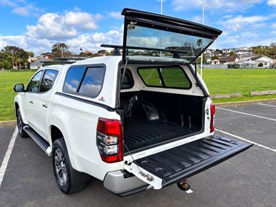 2021 Mitsubishi Triton - Thumbnail