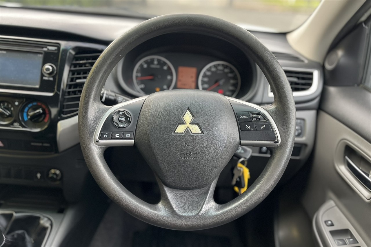 2016 Mitsubishi Triton