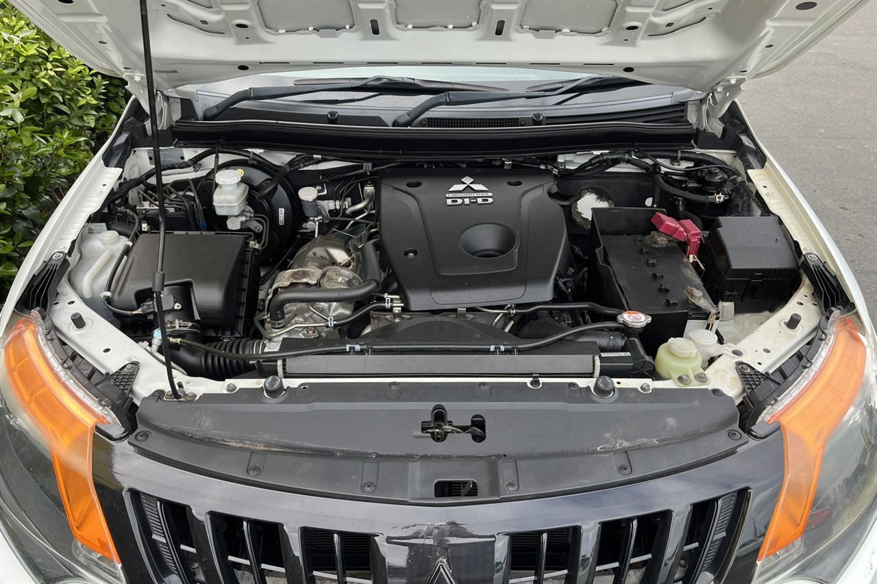 2016 Mitsubishi Triton