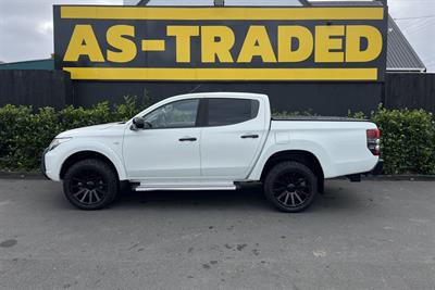 2016 Mitsubishi Triton - Thumbnail