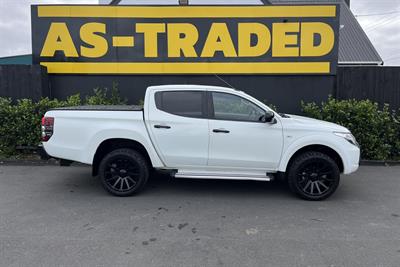 2016 Mitsubishi Triton - Thumbnail