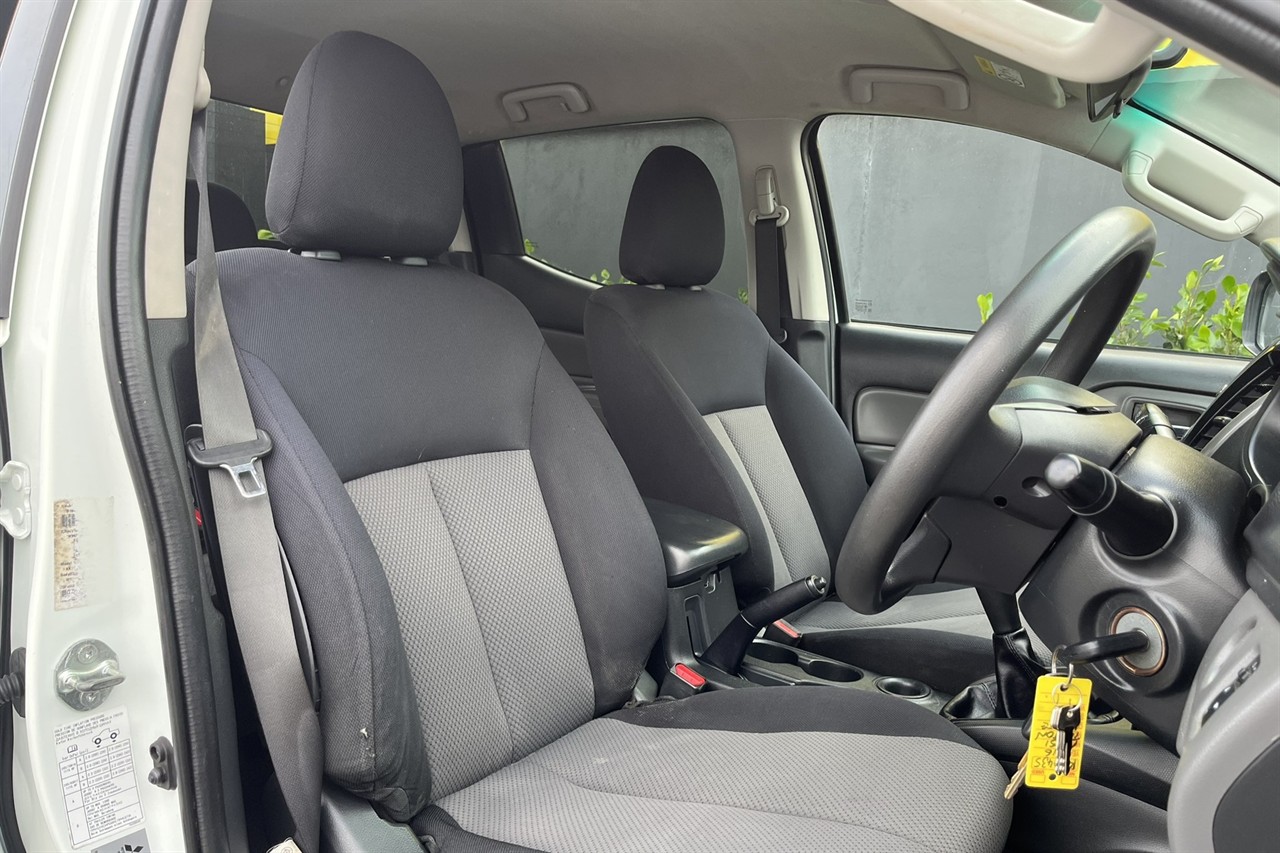 2016 Mitsubishi Triton