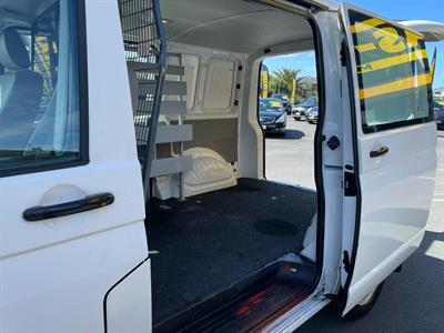 2011 Volkswagen T5 - Thumbnail