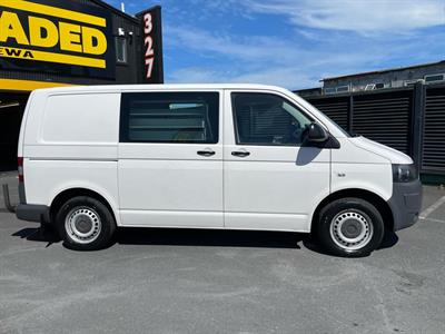 2011 Volkswagen T5 - Thumbnail