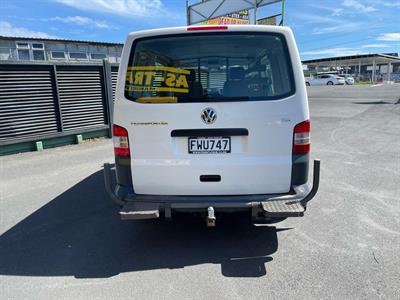 2011 Volkswagen T5 - Thumbnail