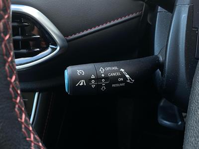 2024 MG Hs - Thumbnail