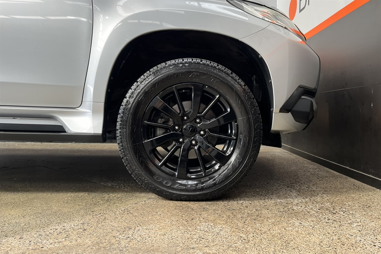 2016 Mitsubishi Pajero Sport