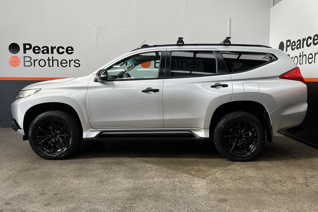 2016 Mitsubishi Pajero Sport