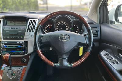 2005 Toyota Harrier - Thumbnail
